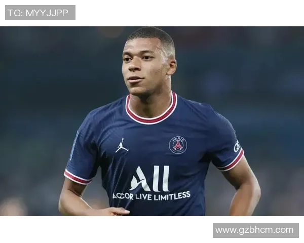 足球明星前女友曝光私密视频引发热议网友热评不断 足球明星前女友曝光私密视频引发热议网友热评不断